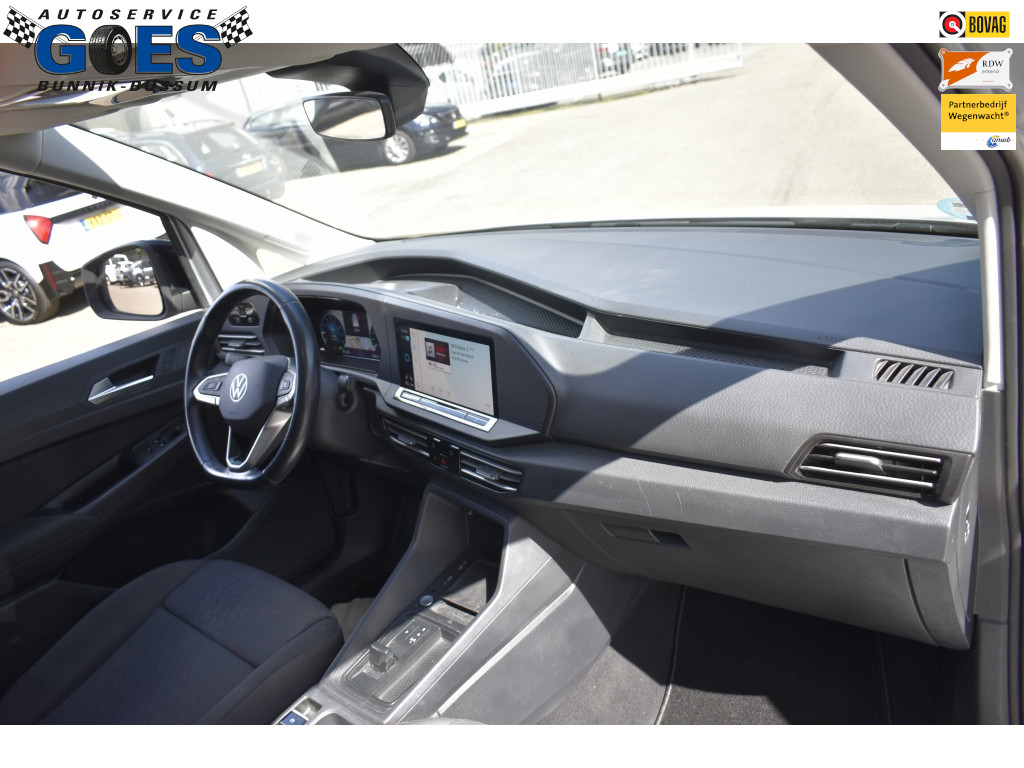 52849791-11.jpg